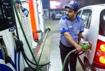 Major change in the price of petrol and diesel, know today's rates