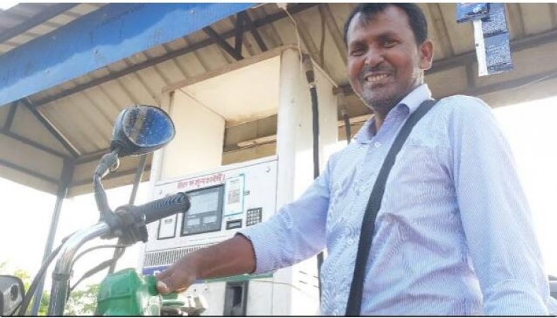 Petrol and diesel prices remain stable today