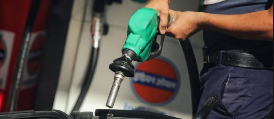 Petrol becomes cheaper in all cities today, central government reduces excise duty
