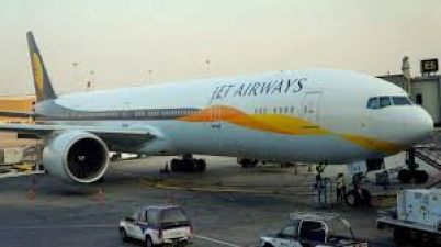 जेट एयरवेज को बचाने के लिए आगे आई मोदी सरकार, टाटा से मांगी मदद