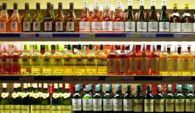 महाराष्ट्र में बेहद सस्ती हुई इम्पोर्टेड शराब, सरकार ने 150 फीसद घटाई एक्साइज ड्यूटी