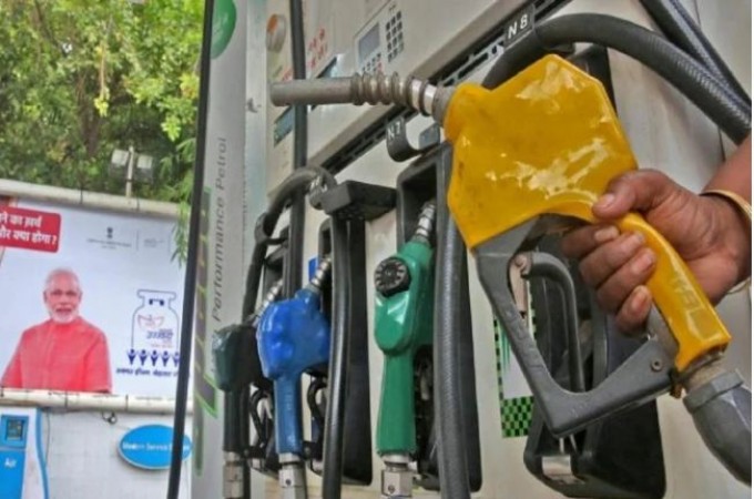 Diesel gets cheaper today, know the price of petrol