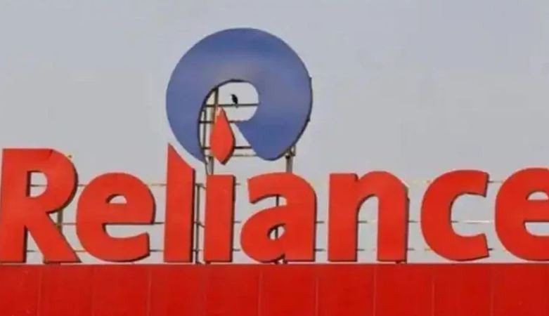 Reliance's profit increased sharply, rose by 43%