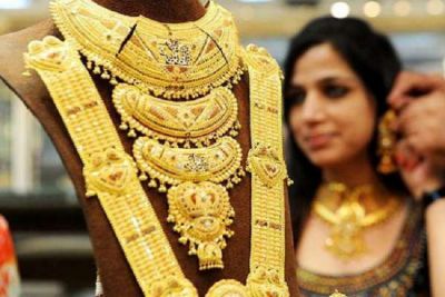 If you buy gold from here on Diwali, you will get 'double silver'