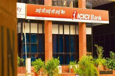आईसीआईसीआई बैंक लाभ में भारी गिरावट