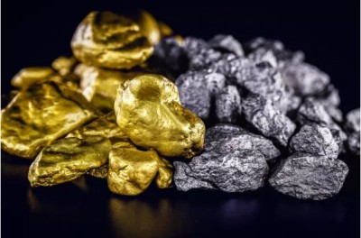 सोना-चांदी खरीदने का सुनहरा मौक़ा, कीमतों में जबरदस्त गिरावट