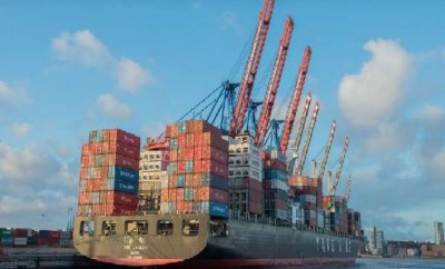 Exports fall sharply, trade deficit at $ 6.77 billion