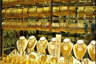 Gold becomes cheaper in festive season, know today's rates