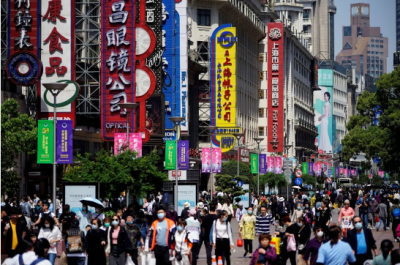 Shanghai's small businesses are divided about the change in the zero-Covid policy