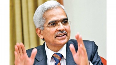 Early rollback of RBI policy may hit growth: Governor