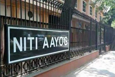 Privatisation  on PSBs: NITI Aayog submits list, Bank of Maharashtra, Central Bank top candidates
