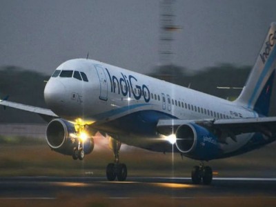 इंडिगो एयरलाइन ने टीके लगाने वाले यात्रियों को फ्लाइट टिकट पर छूट देने का किया एलान