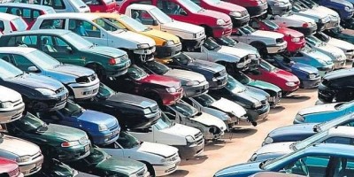India's Vehicle retail sales in Oct falls on supply shortage, cost strains: Report