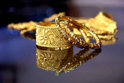 MCX Gold watch: Gold nearly Rs 300 per 10 gram, silver crosses Rs 63K mark
