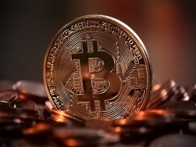 Govt mulls imposing 18pc GST on Bitcoin trading