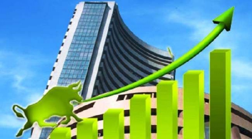 Sensex gains 198 points; Nifty has surpassed 17,500-mark