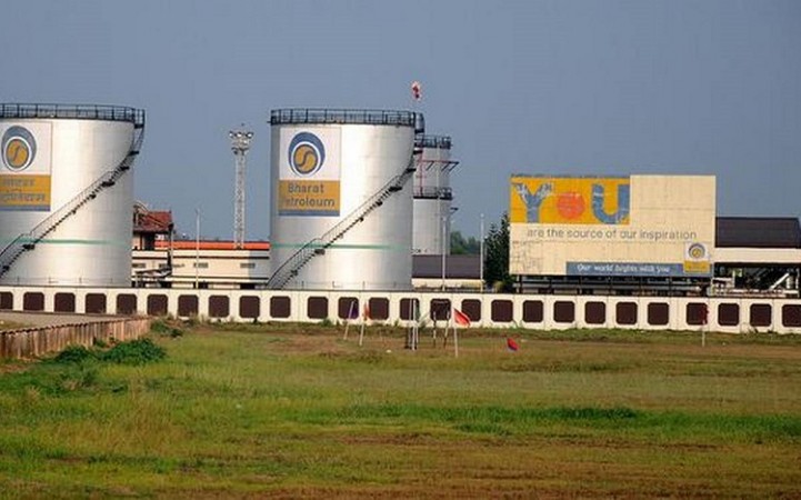 BPCL Shares crack 4.6 pc post announcement of 2nd Interim Dividend