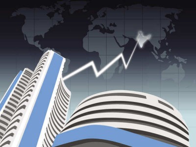 Market Closing: Sensex sparkles; Nifty Around 15,550