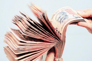 भारतीय मुद्रा का संदर्भ मूल्य 62.40 रुपये प्रति डॉलर