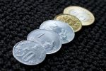 बाजार में आज भी जारी है सिक्कों की खनक...