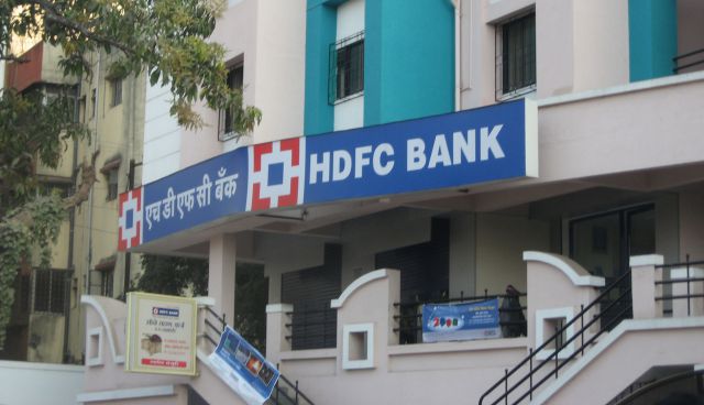 HDFC बैंक ने बढ़ाया सर्विस चार्ज