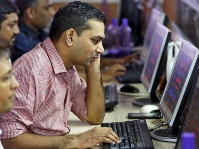Share market opens slow and low, Nifty may face a ground hit