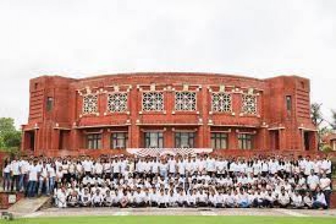 Get a chance to get job in this post in IIM Lucknow, apply today