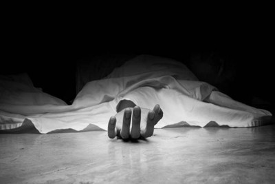 UP Shocker!  Wife strangles hubby to death, sleeps next to his body!!