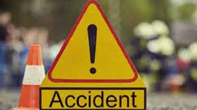 A couple gets killed in a road accident at Warangal