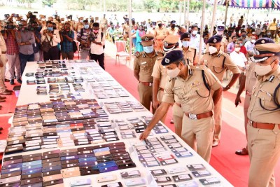 Chennai Police returned 863 lost, stolen phones worth more than a crore