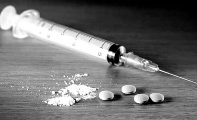 In Coimbatore, youths tried to instill drug addiction in boys, car and drug injections were seized