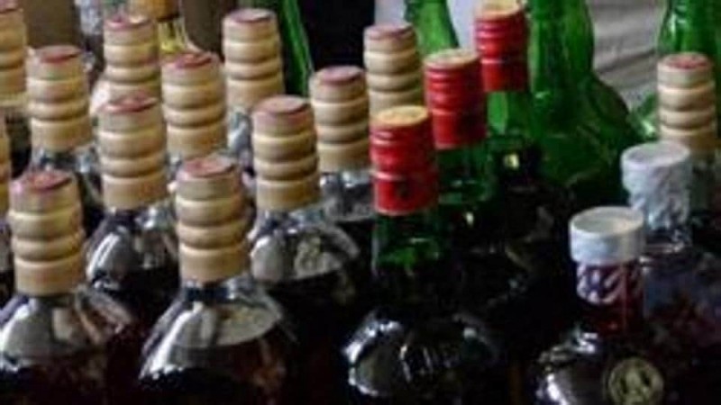 पुलिस ने पूर्वी गोदावरी जिले में जब्त की 20,400 लीटर शराब