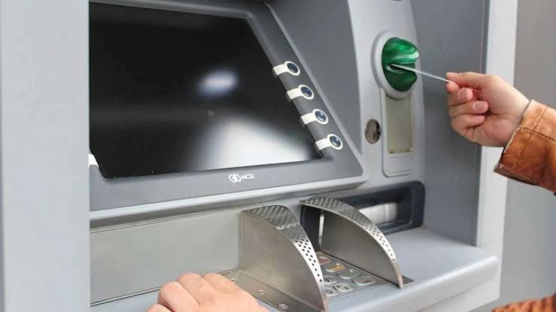 Thieves employ unique trick to steal cash from SBI ATMs
