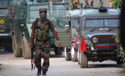 Police arrests 4 LeT militants involved in grenade attack on wine shop