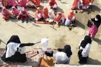 पाकिस्तानी स्कूल का एक अद्भुत वीडियो हुआ वायरल,  छात्रों का किया जाता है सिर कलम
