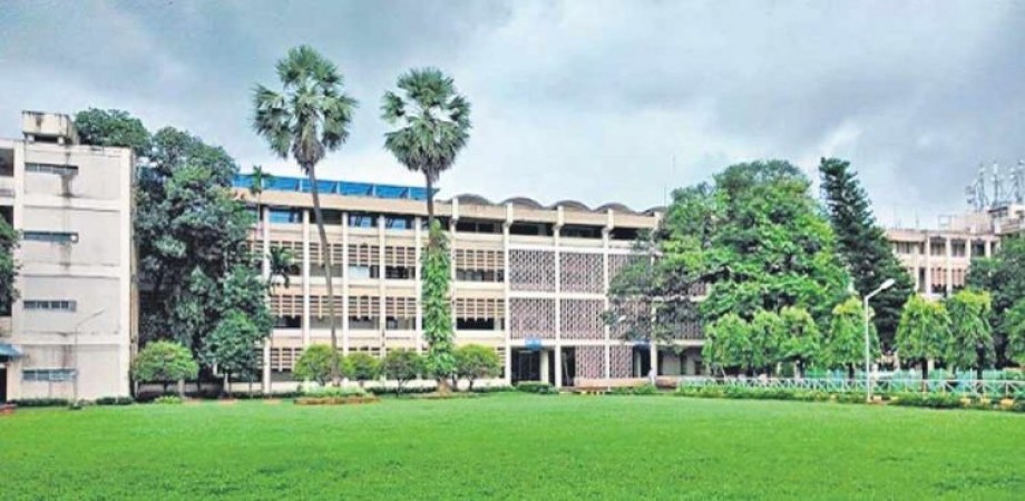 SC asks IIT Bombay to offer interim admission to an 18-year-old student