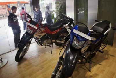 Hero And Honda Bikes Proving Discounts Up To Rs.12,500 Because Of BS-IV Emission Norms