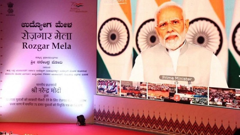 PM Modi Distributes 70,000 Appointment Letters At Rozgar Mela ...