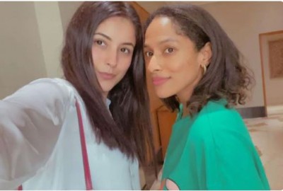 Shehnaaz's selfie with famous fashion designer goes viral