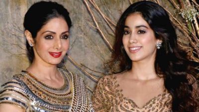 Janhavi turns Emotional on Sridevi's birthday, remembers her by this post!