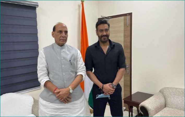 Ajay Devgn meets Defence Minister, talks about this film!
