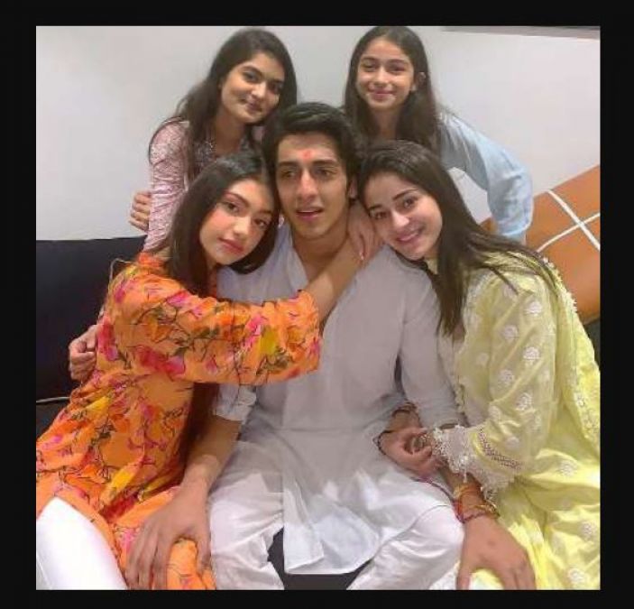 Ananya Pandey tied Rakhi to Ahan, shares exclusive photo! | NewsTrack ...