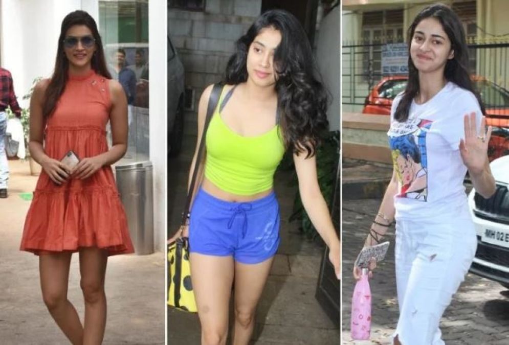 Several Bollywood stars like Ananya-Janhavi-Kriti caught on camera showing their swag!