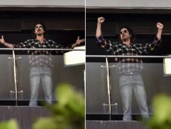 Shahrukh Khan was seen for the first time in the case of son Aryan Khan, shook the fans from the balcony.