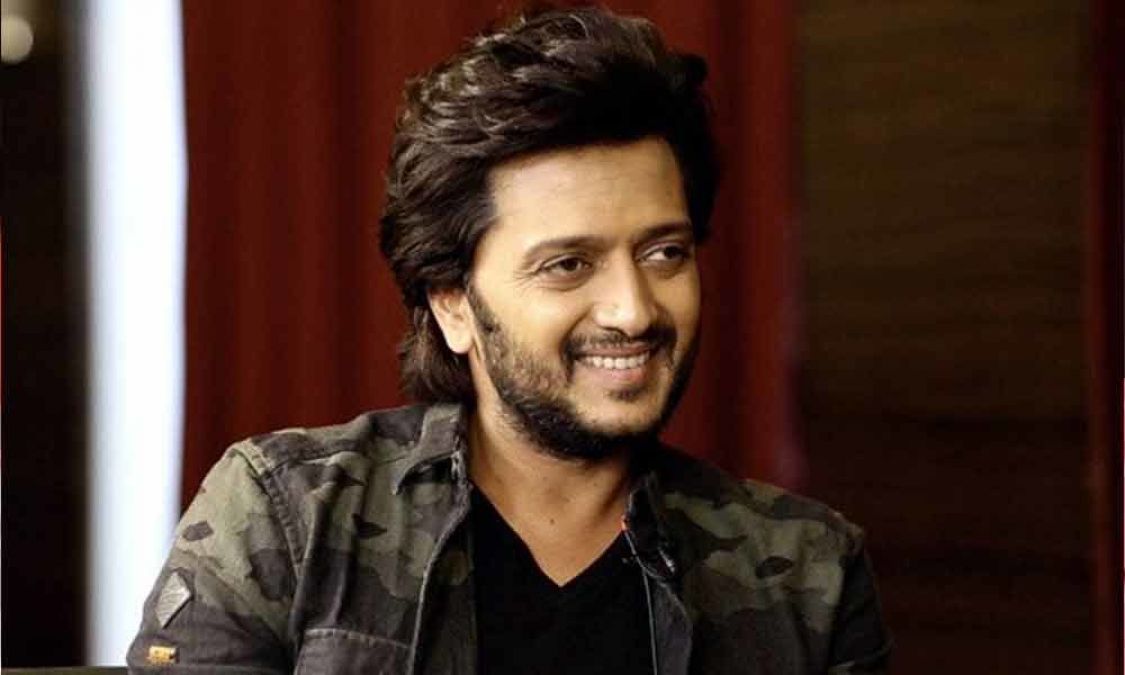 Riteish Deshmukh shares video by calling himself celebrity made woman  laughs | NewsTrack English 1