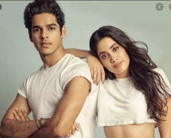 Janhvi Kapoor seen hanging out with her ex-boyfriend