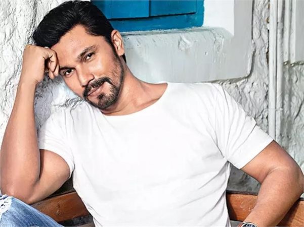 Randeep Hooda is coming to win the hearts of people with this character in the Netflix series CAT