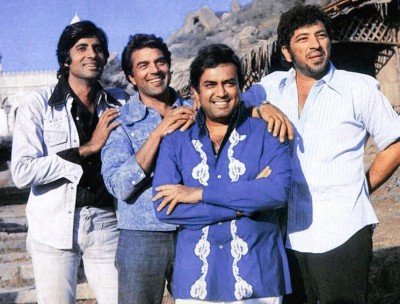 Dharmendra tweeted throwback picture of Sholay