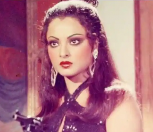Find out why Rekha created a ruckus on the sets of the film Naagin