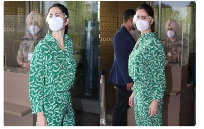 Mrs Kaushal spotted at Mumbai airport, seen in tremendous look